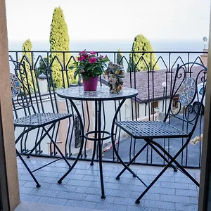 Tyche & Apartament