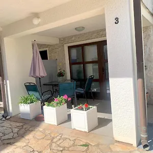 Lovely In The Groundfloor Apartament Zadar