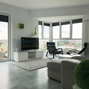 https://luxury-westpark-2-residence-with-lake-view.bucharesthotelsnow.com